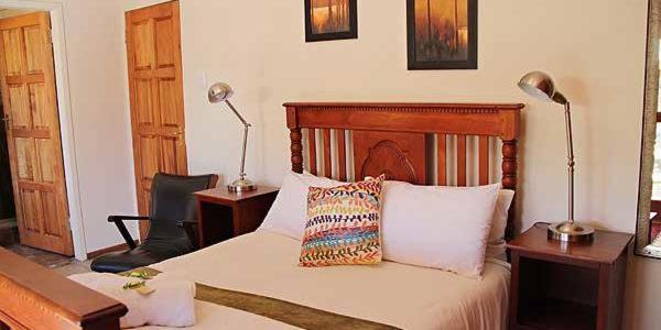 Greenleaf Guest Lodge Блоемфонтейн Екстериор снимка