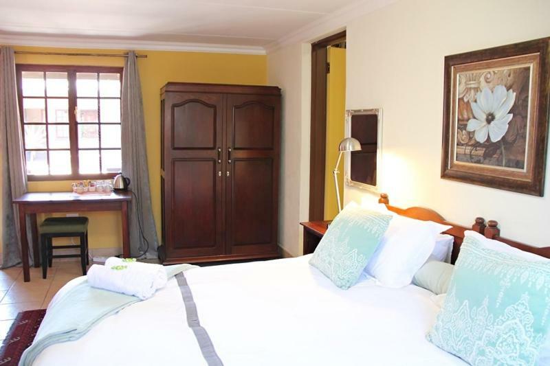 Greenleaf Guest Lodge Блоемфонтейн Екстериор снимка